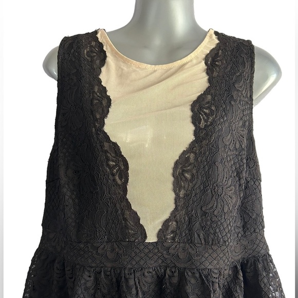 Forever 21+ Black Crochet Lace-Up Dress • Size: 0X • Used - Picture 5 of 6